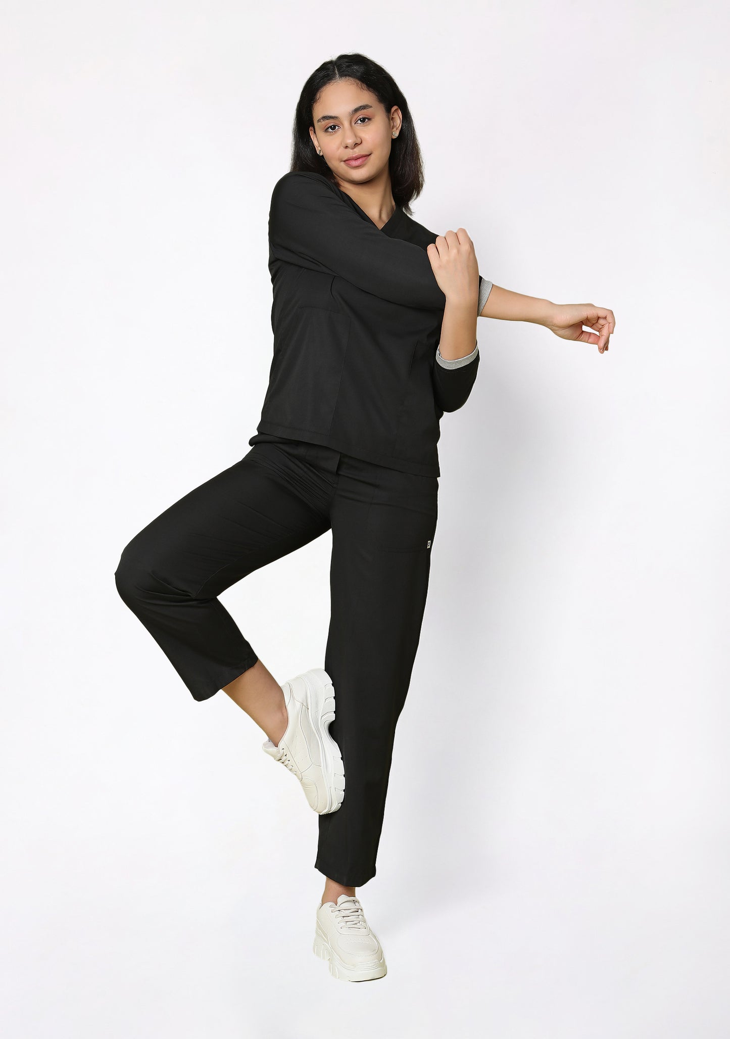 Classic Women's Longsleeves (Black) Scrub