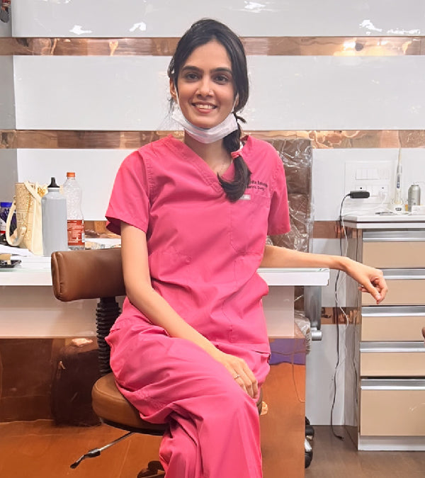 <center>Meet Dr Samhita Bahutule, Dentist </center>