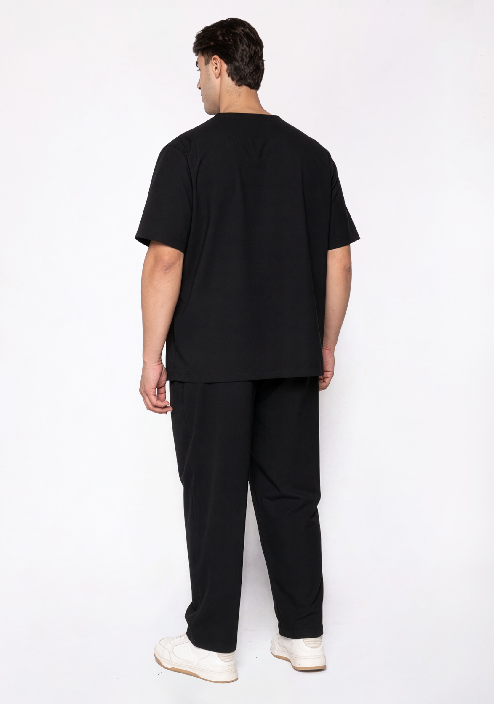 ecoflex™ Men's V-Neck (Black) Plus Size Scrub