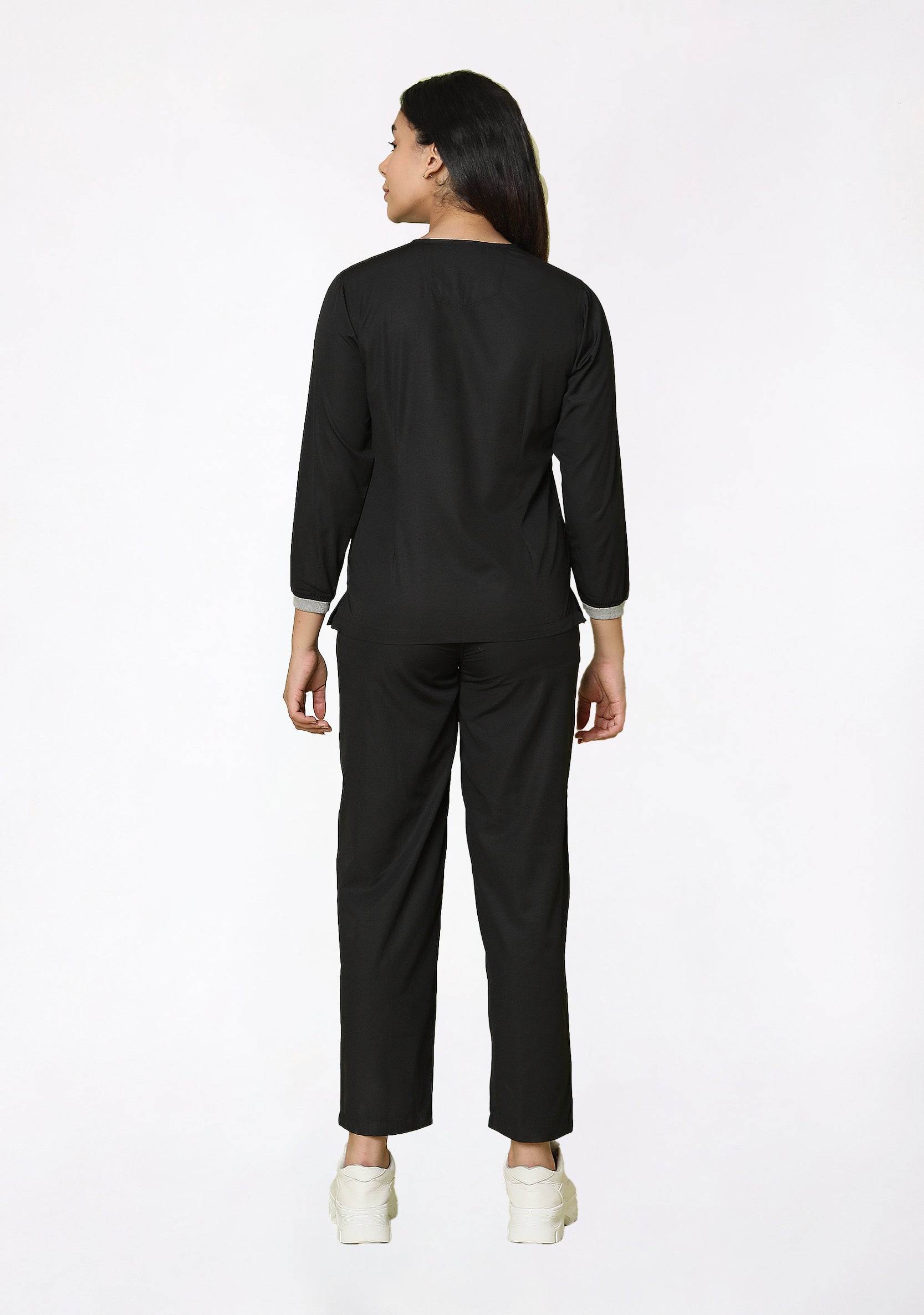 Classic Women's Longsleeves (Black) Scrub