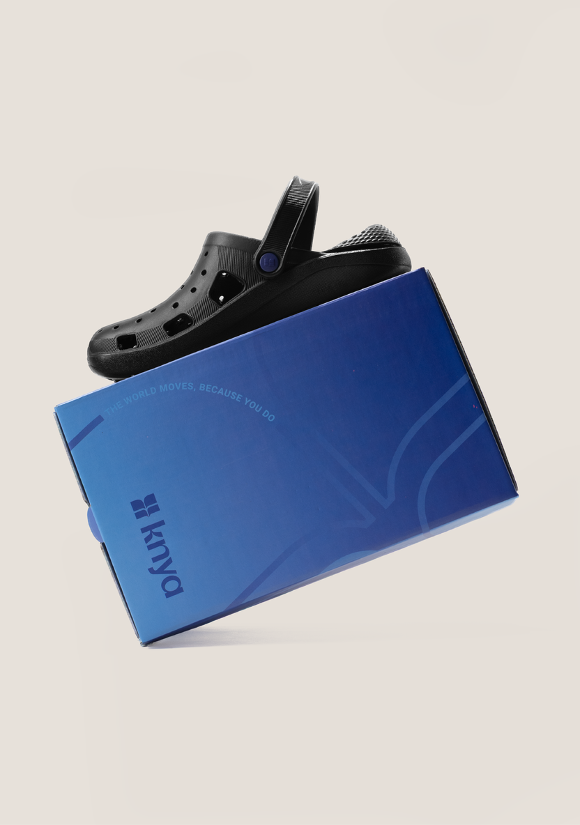 Wind Men's (Black) Clog
